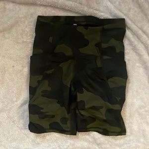 All in Motion bike shorts size Small